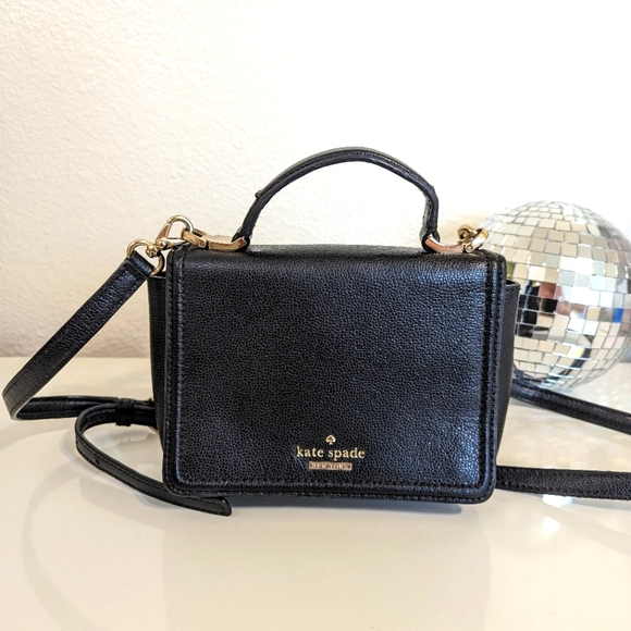 kate spade Handbags - Kate Spade small crossbody bag